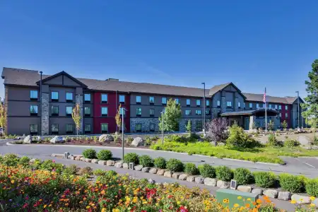 Hampton Inn & Suites Bend - 17