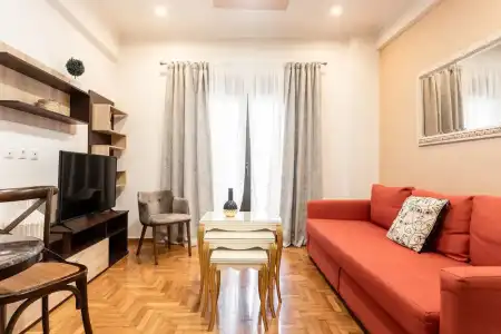 Nicholas Point Apartments and Rooms - 113