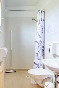 Brunnholl Country Guesthouse - 8