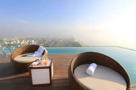 A La Carte Da Nang Beach - 7