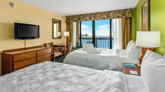 Holiday Inn & Suites Clearwater Beach by IHG - 129