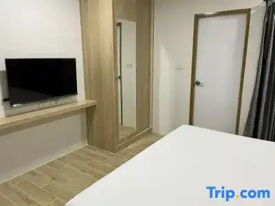 Zayn Express & Suites - 53