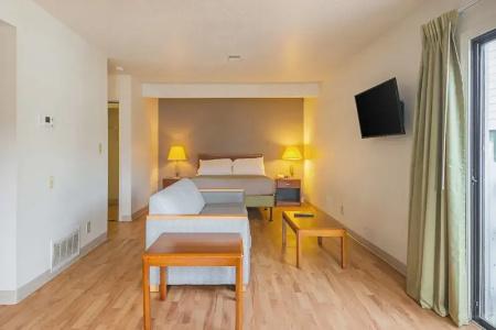 Studio 6 Extended Stay - Greensboro, NC - 52