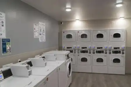 WoodSpring Suites Bakersfield East - 11