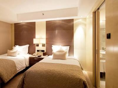 Zhejiang Business - 3