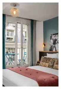Lyric Paris - 44