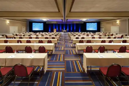 Four Points by Sheraton Los Angeles International Airport (USA) - 16