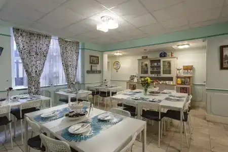 Lancaster Court - 18