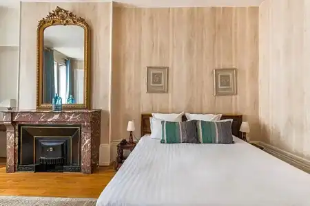 Globe et Cecil Hôtel - 72