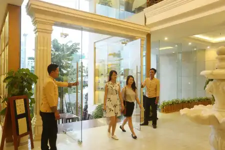 Royal Family Da Nang - 27