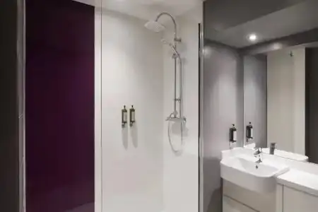 Premier Inn London County Hall - 7