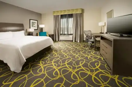 Hilton Garden Inn College Station - 38