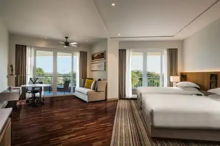 Hilton Hua Hin Resort & Spa - 4