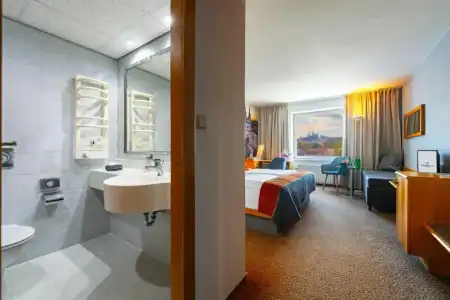 Cosmopolitan Bobycentrum - 65