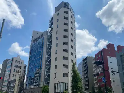 Nestalt. Kuramae Station - 0