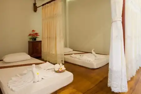 RK Riverside Resort And Spa - 3