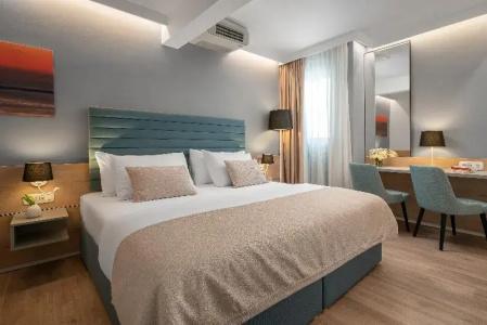 Valamar Meteor - 70