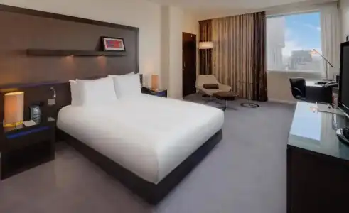 Hilton London Canary Wharf - 56