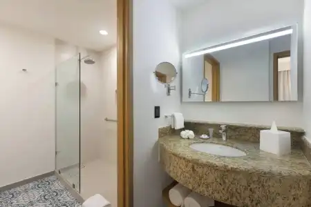 Courtyard By Marriott Cancun Airport - 60