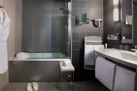 Best Western Plus Hôtel Richelieu - 97