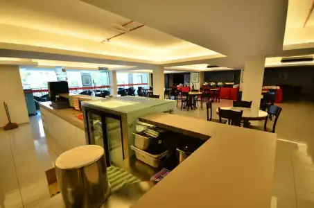 906 Riverside - 21