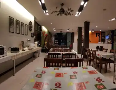 The Siri Place - 11