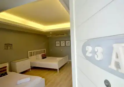 Paragon Inn - 4