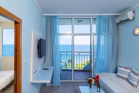 Perla Beach Luxury - All Inclusive & Free Beach Access - 37