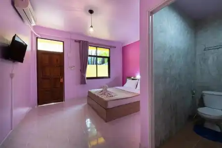 myPatong Social Hostel - 39
