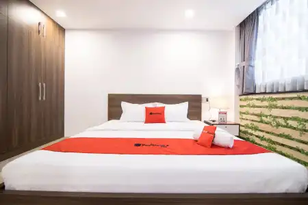 RedDoorz Premium near Hang Xanh - 2