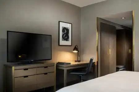 Hilton Vienna Plaza - 60