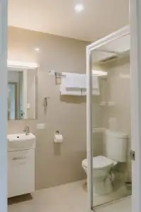 429 Apartments and Suites - 26