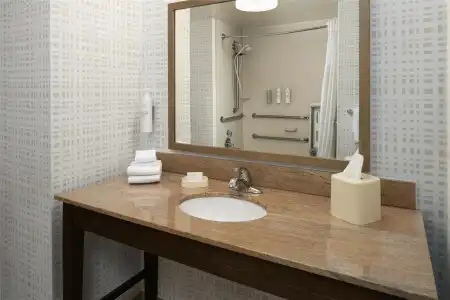 Hampton Inn & Suites Rochester/Henrietta - 37