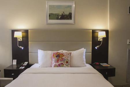 Maverick Suites at 245 Newbury St - 25