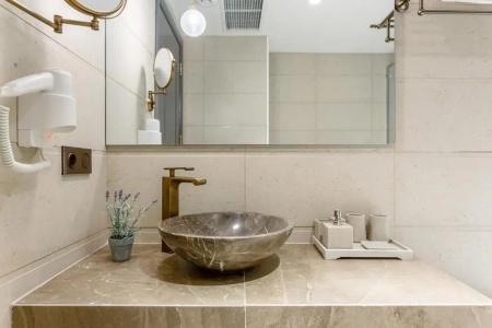 Ramada by Wyndham Tbilisi Old City - 36