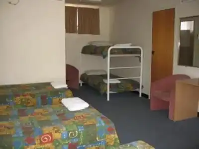 Red Cedars Motel - 42