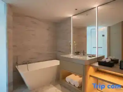 Renaissance Shenzhen Luohu - 64