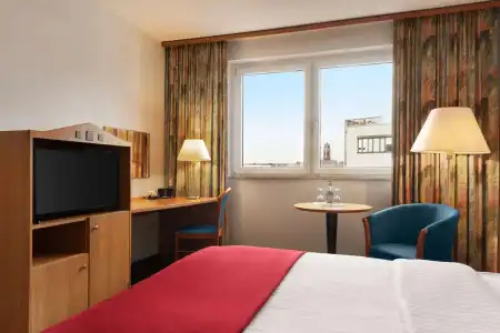 Ramada By Wyndham Bottrop - 2