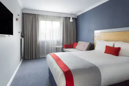 Holiday Inn Express London - Park Royal by IHG - 26