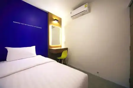 Tuk Tuk Hostel - 53