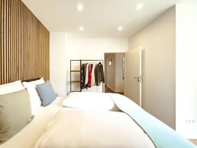 Lorenz Apartments - 121