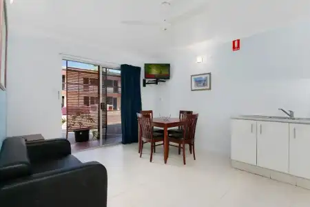 Cairns City Palms - 99