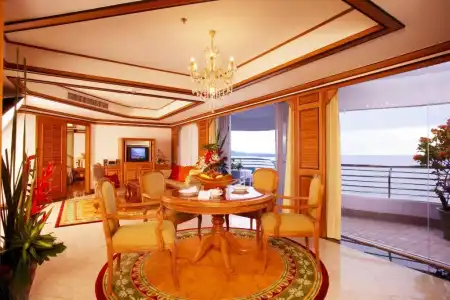 Royal Cliff Beach Pattaya - 46