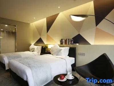 Hangzhou Phoenix Creative - 12