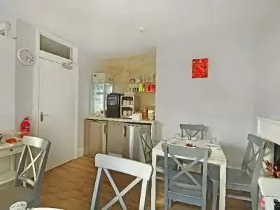Primrose Guest House - 28