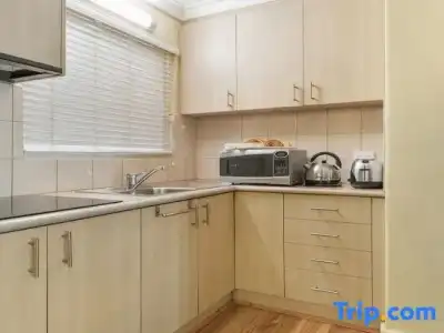 The Peninsula Riverside Serviced Apartments - 103