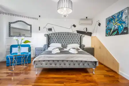 Galeria Valeria Seaside Downtown - MAG Quaint & Elegant Boutique - 44