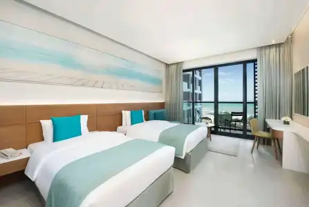 Wyndham Garden Ajman Corniche - 13