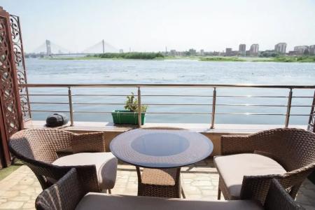 Nile Transport - 80