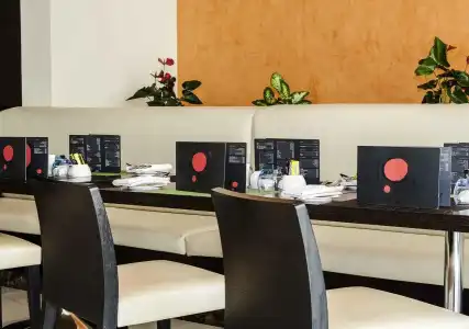 Ibis Muscat - 6